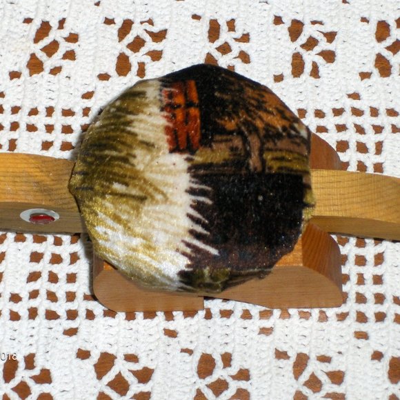 Vintage Wood Turtle Pin Cushion - Picture 4 of 7